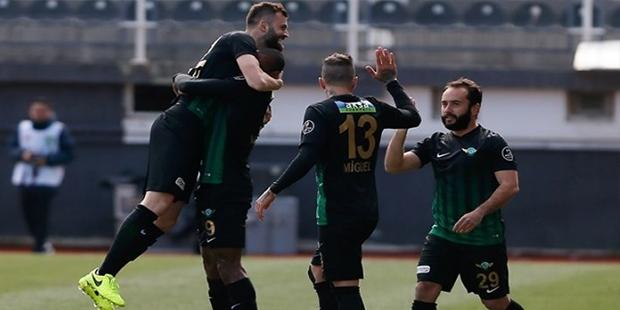 Akhisar nefes aldı