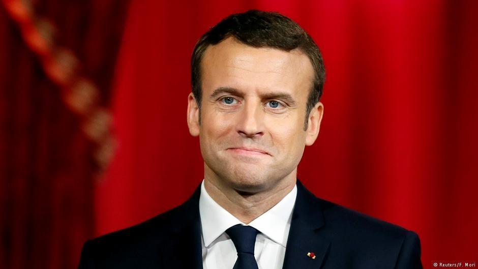 Macron kabinesini açıklıyor