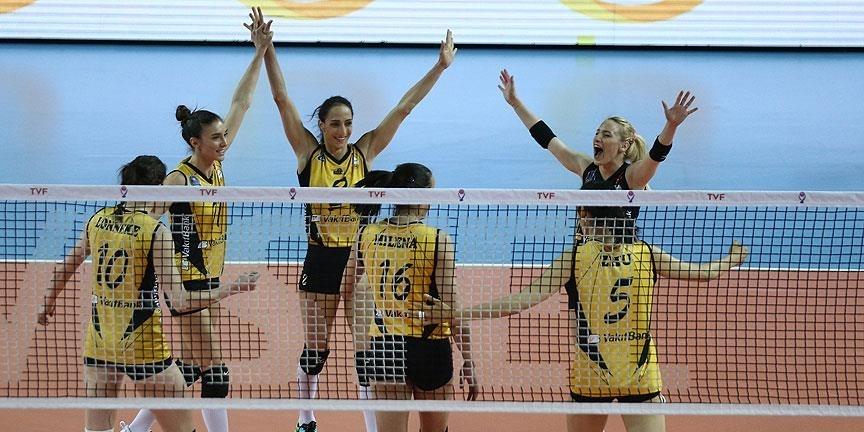 VakıfBank finale yükseldi