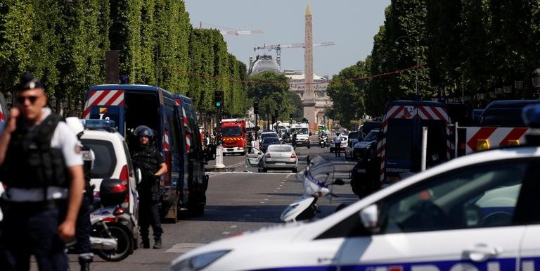 Paris'te terör alarmı