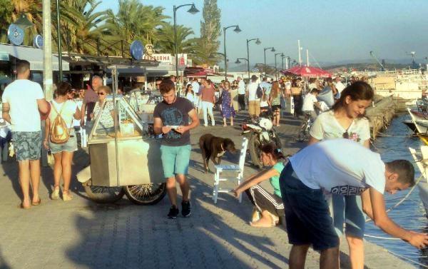 Cunda'da bayram hareketliliği