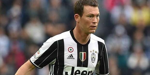 Beşiktaş'ta rota Lichtsteiner!