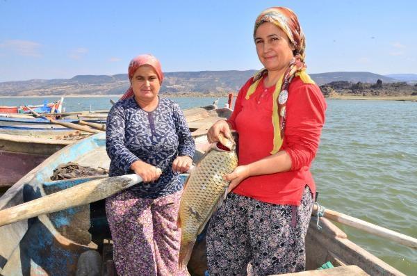 Manisa'nın balıkçı kadınları