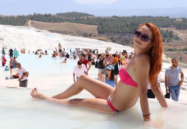 Pamukkale'de beyaz bayram