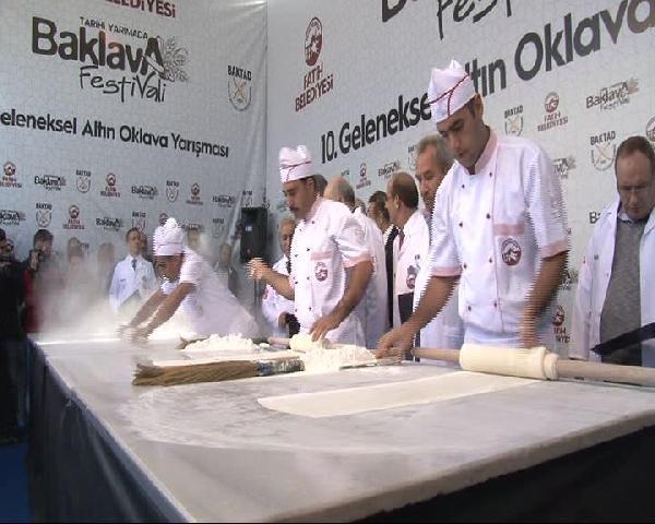 Eminönü'nde baklava festivali 