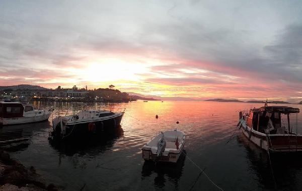 Foça'da günbatımı güzelliği