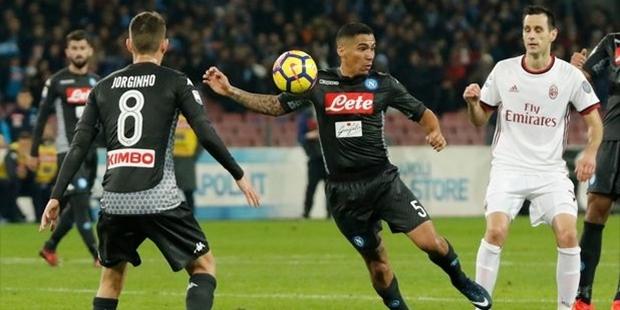 Napoli durmak bilmiyor