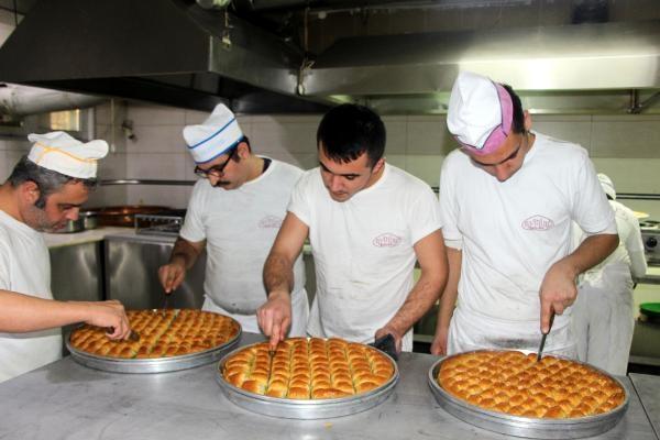 Baklavacıların yılbaşı mesaisi