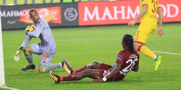 Trabzonspor, 'Beto'na çarptı!