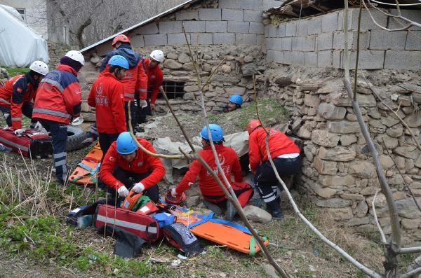 Hakkari'de deprem tatbikatı