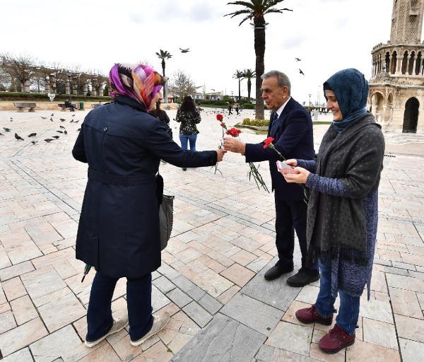 Kocaoğlu'ndan karanfilli kutlama