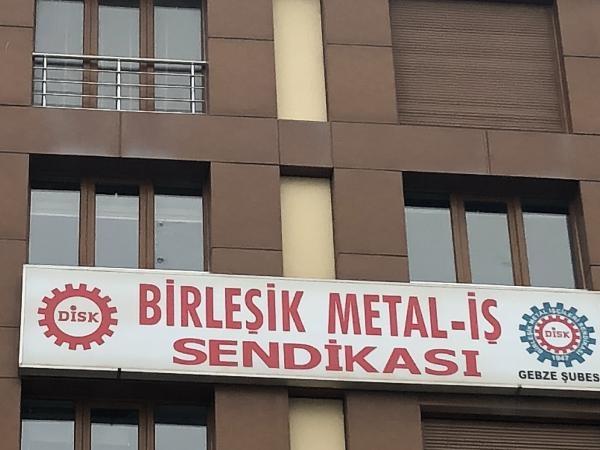 Sendika şubesi kurşunlandı