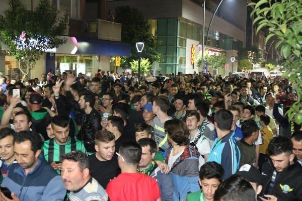 Akhisarspor'da final coşkusu