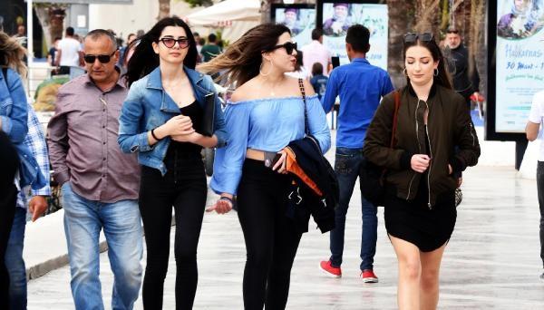 Bodrum plajları hareketlendi