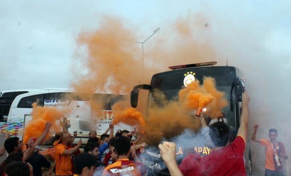 Galatasaray, Antalya'ya geldi