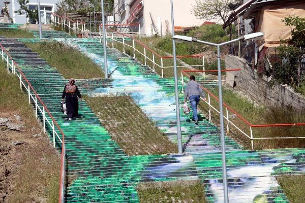 Samsun'un merdivenleri renklendi