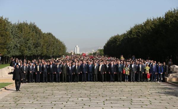 Fenerbahçe'den Anıtkabir'e ziyaret