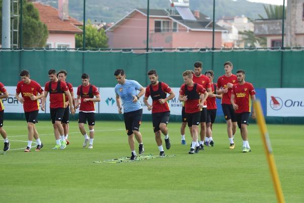 Göztepe'de gençler sahada