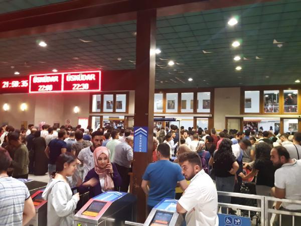 Eminönü'nde vapur izdihamı