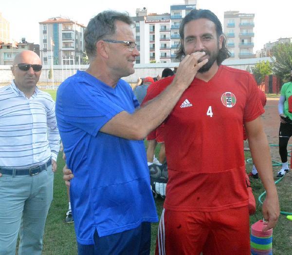 Turgutluspor'a Sezer morali