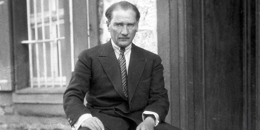 Atatürk nasıl dolandırıldı?