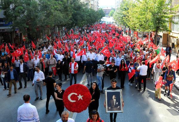 Eskişehir'de, 'Kuruluş Yürüyüşü'