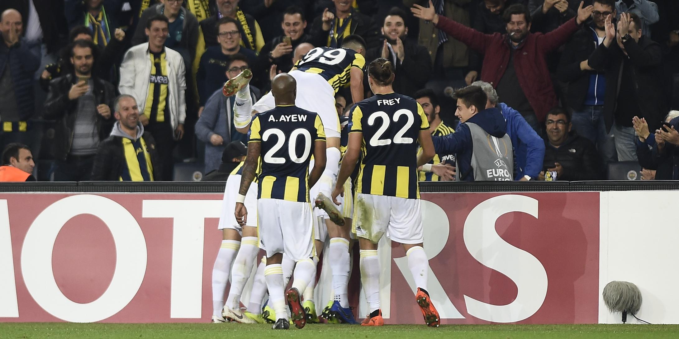 Fenerbahçe Avrupa'da mutlu