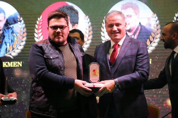 Malatya'da DHA'ya plaket