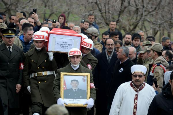 Nizip, şehidini uğurladı 